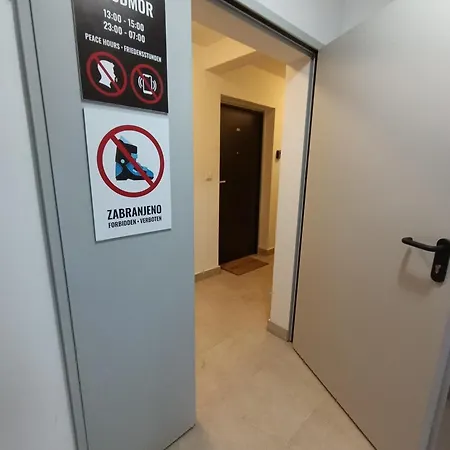 アパート Eskim 103 *